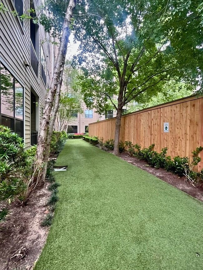 property at 2700 Brazos St