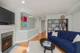 404 Aloha St in Seattle, WA - Building Photo - Building Photo