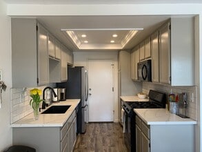 1189 Strawberry Ln in Glendora, CA - Building Photo - Building Photo