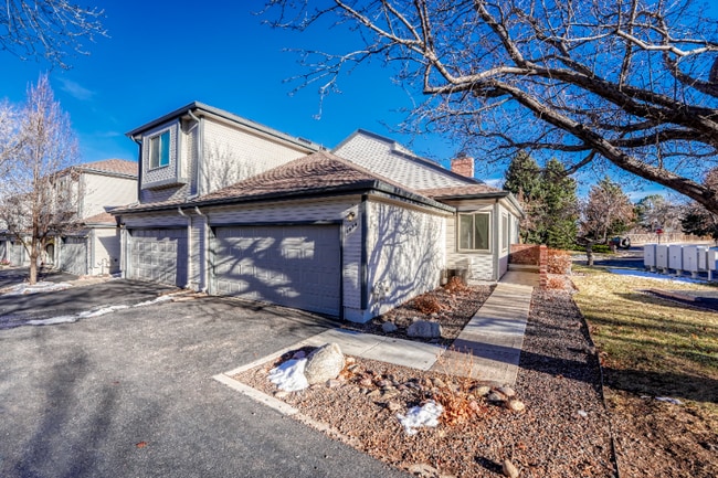 6474 S Harrison Ct in Centennial, CO - Building Photo - Building Photo