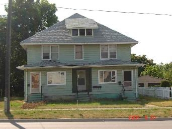 2512 S Saginaw St in Flint, MI - Building Photo