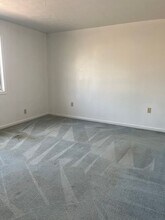2402 Sunset Blvd in Steubenville, OH - Building Photo - Building Photo