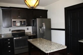 427 N Washington St in Bloomington, IN - Foto de edificio - Building Photo