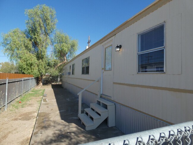 2858 W Carnauba St in Tucson, AZ - Building Photo - Building Photo