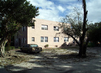 6821 NW 4th Ave in Miami, FL - Foto de edificio - Other