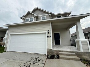 2700 Paragon Fox Dr in Pflugerville, TX - Foto de edificio - Building Photo