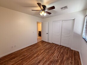 516 E Wolf Hollow Dr in Casa Grande, AZ - Building Photo - Building Photo