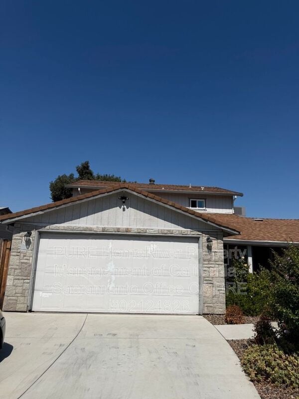 property at 5805 Cada Cir