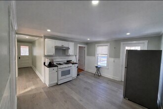 18 Emerald Ave in Webster, MA - Building Photo - Building Photo