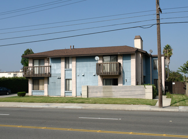 7821 Hazard Ave in Westminster, CA - Building Photo - Building Photo