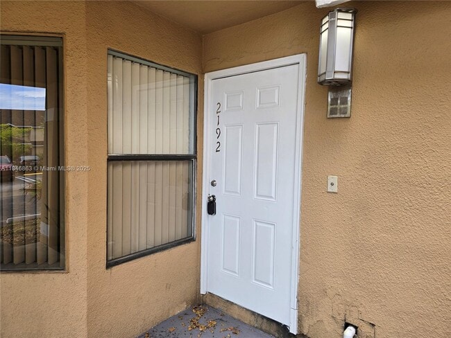 2192 SW 80th Terrace in Miramar, FL - Building Photo - Building Photo