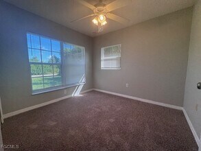 2805 15th St SW in Lehigh Acres, FL - Foto de edificio - Building Photo