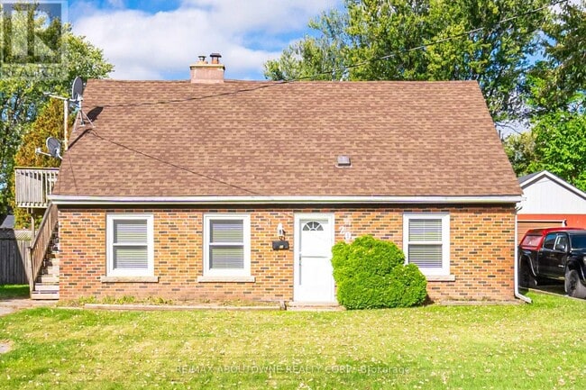 property at 2077 Leighland Rd