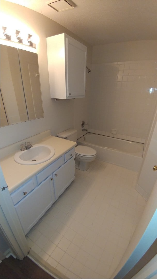 property at 1747 Jack Warner Pkwy