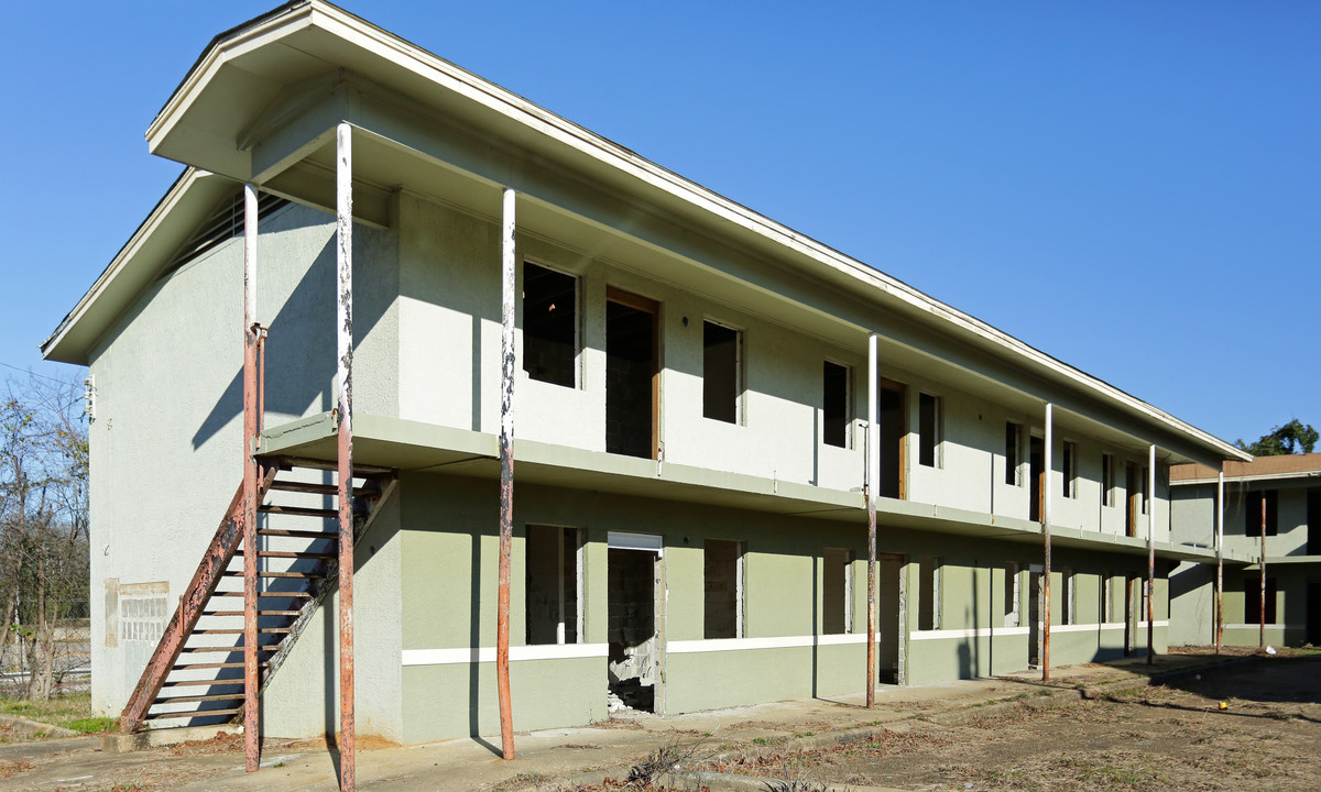 Rosa L. Parks Apartments in Montgomery, AL - Building Photo