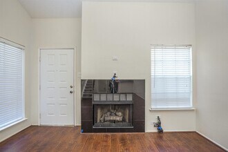 2611 Grants Lake Blvd in Sugar Land, TX - Building Photo - Building Photo