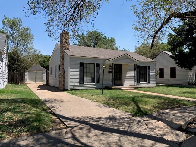 property at 1507 S Lipscomb St