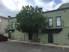 7030 Burcot Ave in Las Vegas, NV - Building Photo - Building Photo