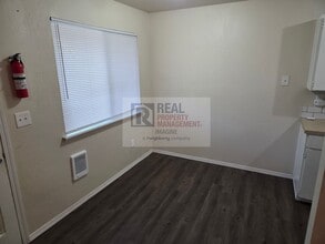 1106 Neil St NE in Lacey, WA - Building Photo - Building Photo