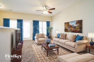 7128 Brookview Way in Riverdale, GA - Building Photo - Building Photo