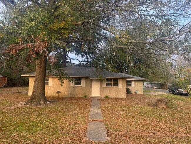 300 Belle Homme Dr in Lafayette, LA - Building Photo - Building Photo