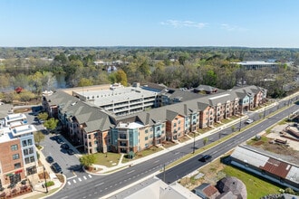 Riverfront Village in Tuscaloosa, AL - Foto de edificio - Building Photo