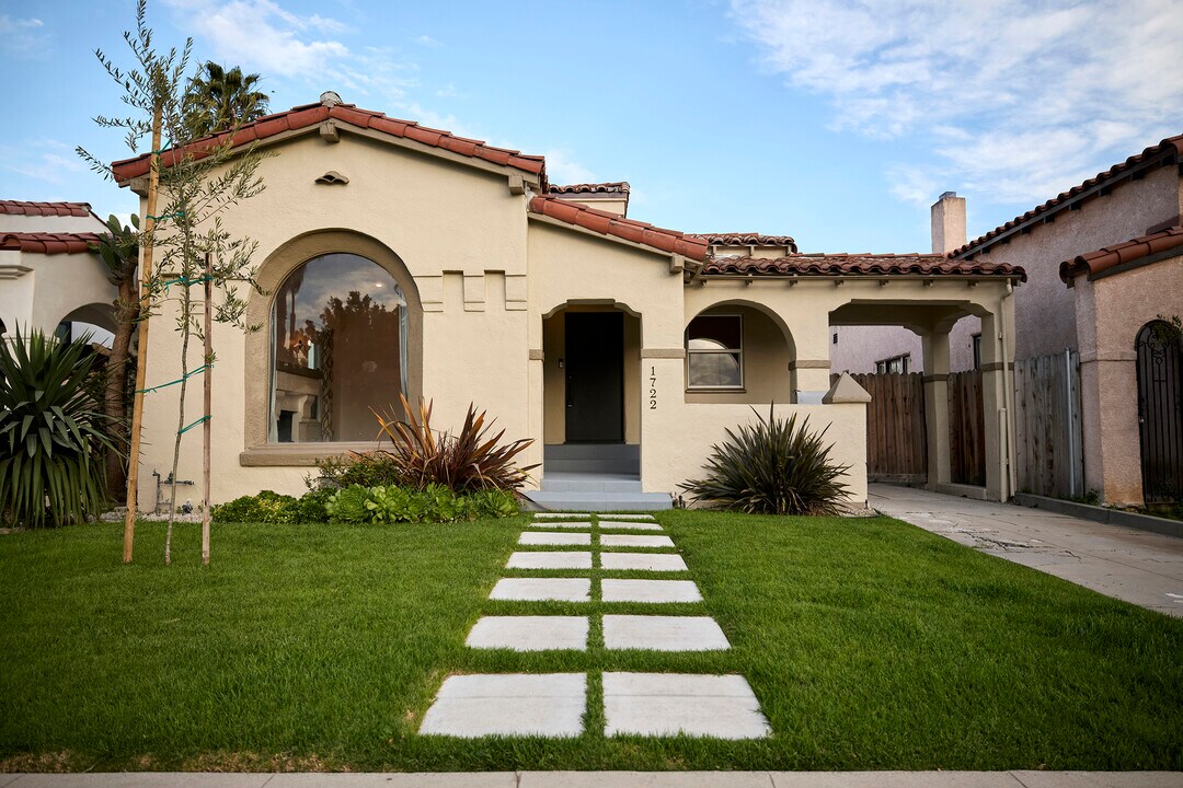 1722 S Ogden Dr in Los Angeles, CA - Building Photo