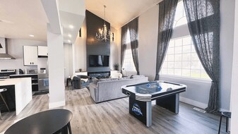 14380 Henry Day Rd, Unit Entire House in Draper, UT - Building Photo