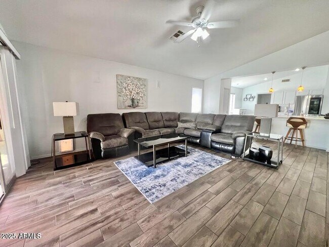 3410 E Escuda Rd in Phoenix, AZ - Building Photo - Building Photo