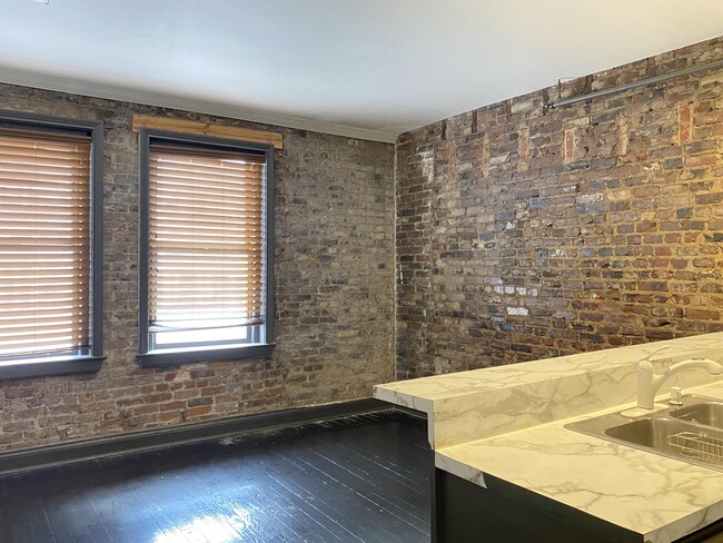 153 N Limestone in Lexington, KY - Building Photo - Building Photo