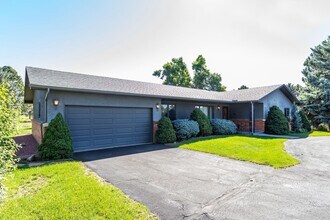 2230 Hill Cir in Colorado Springs, CO - Building Photo - Building Photo