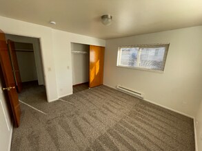 3033 NE 140th St in Seattle, WA - Foto de edificio - Building Photo