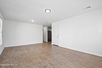 8431 India Ave in Jacksonville, FL - Building Photo - Building Photo