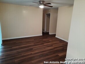 4411 Sun Gate St in San Antonio, TX - Building Photo - Building Photo