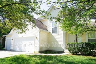 1142 Deercreek Dr in Fairborn, OH - Building Photo - Building Photo