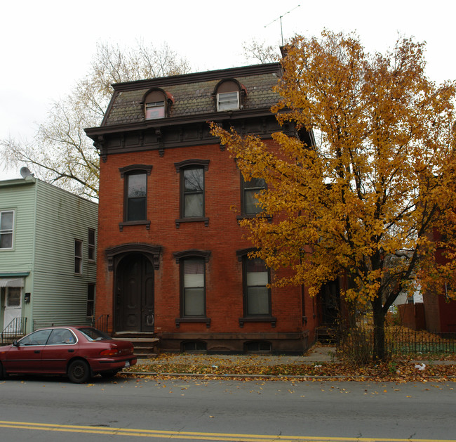 554 2nd Ave in Troy, NY - Building Photo - Building Photo