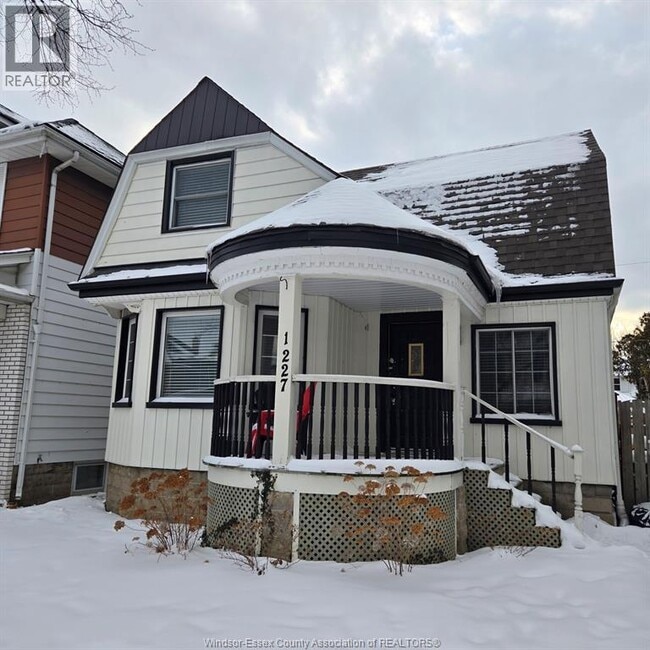 property at 1227 Windermere Rd