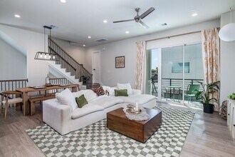 4919 Avenue J in Houston, TX - Building Photo - Building Photo