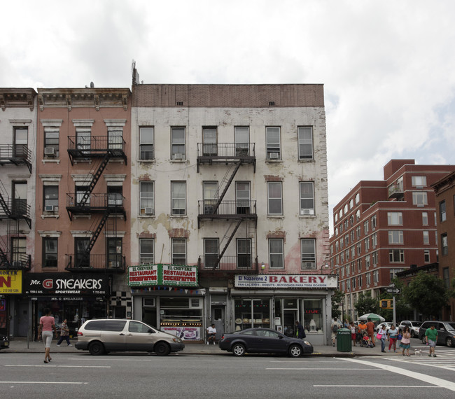 2000-2002 3rd Ave in New York, NY - Foto de edificio - Building Photo