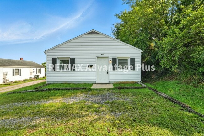 424 Longwood Ave