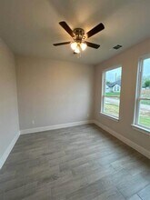 2215 Beverly Dr in Granbury, TX - Building Photo - Building Photo
