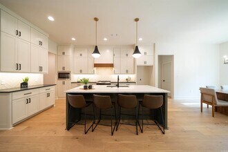 15112 Matterhorn Lp in Maumelle, AR - Building Photo - Building Photo