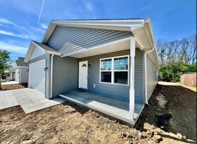 109 Southwind Blvd in Wilmington, OH - Building Photo