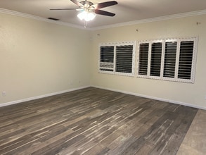 8511 Ocotillo Ct in Elk Grove, CA - Building Photo - Building Photo