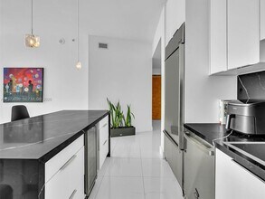 2020 N Bayshore Dr in Miami, FL - Building Photo - Building Photo