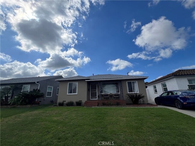 6142 Harvey Way in Lakewood, CA - Building Photo - Building Photo