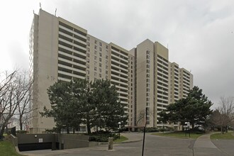 Laurel Grove in Toronto, ON - Building Photo - Building Photo