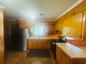 905 Eisenhower Dr in Augusta, GA - Building Photo - Building Photo