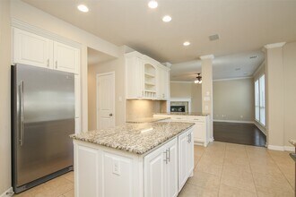 11722 Spriggs Way in Houston, TX - Building Photo - Building Photo