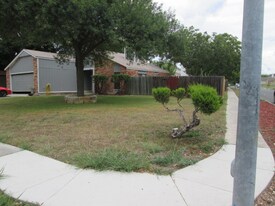 13202 Larkwalk St in San Antonio, TX - Building Photo
